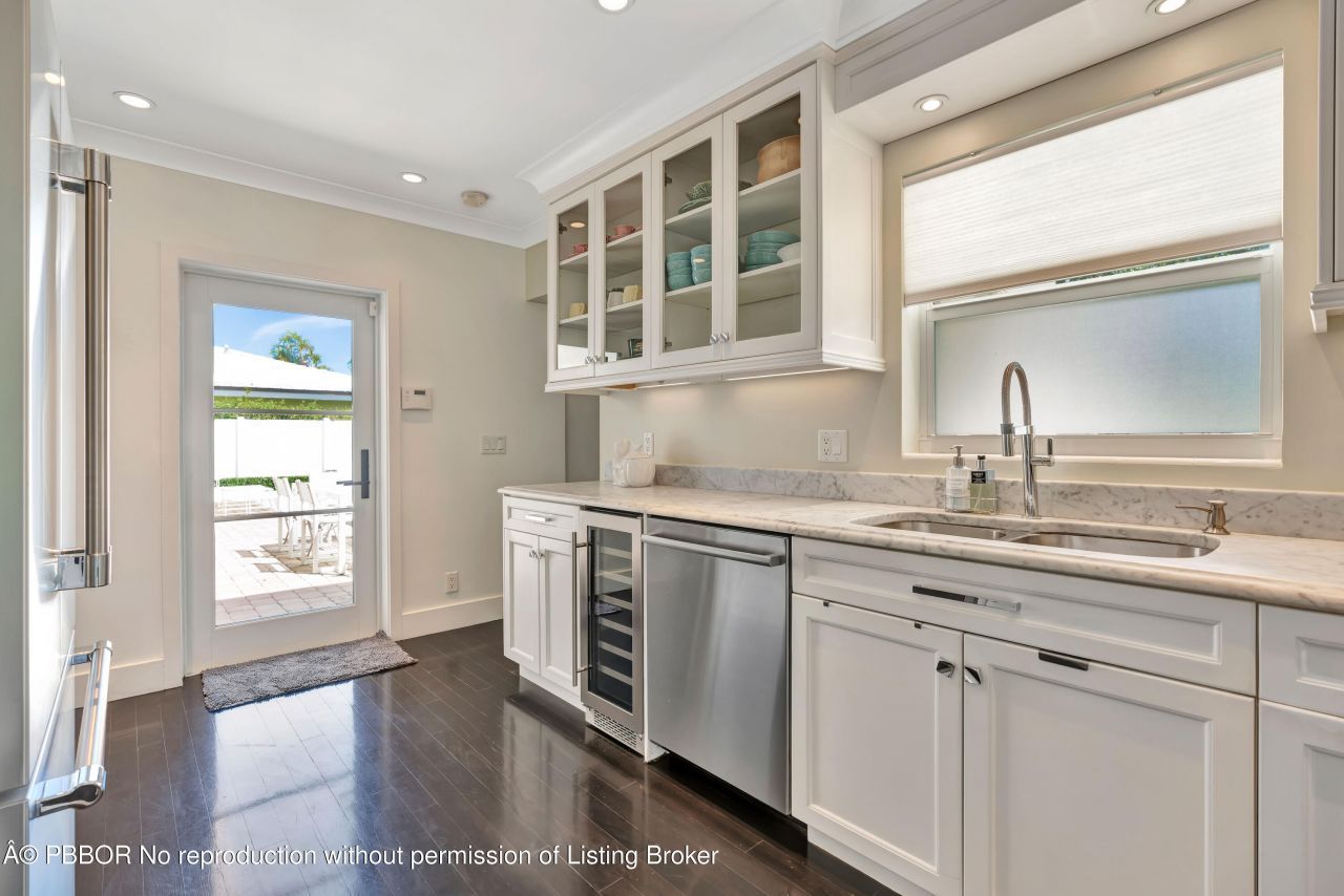 136 Worth Court S, West Palm Beach, FL 33405 Photo