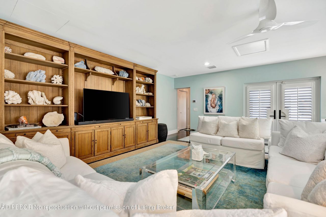 136 Worth Court S, West Palm Beach, FL 33405 Photo