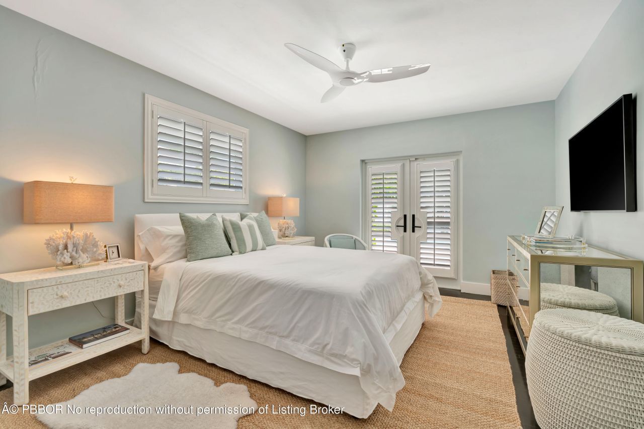 136 Worth Court S, West Palm Beach, FL 33405 Photo