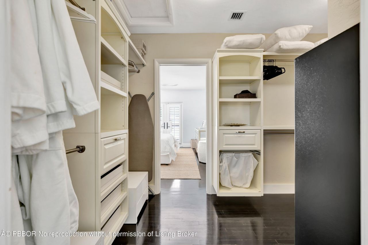 136 Worth Court S, West Palm Beach, FL 33405 Photo