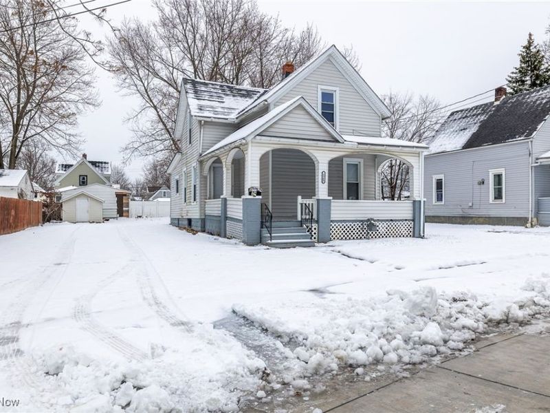 2349 Kelly Place, Lorain, OH 44052 Photo 2