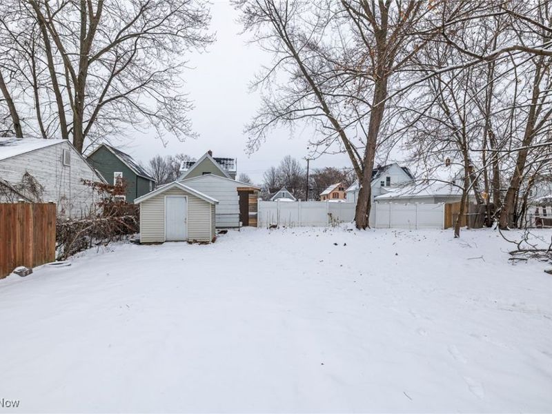 2349 Kelly Place, Lorain, OH 44052 Photo 4