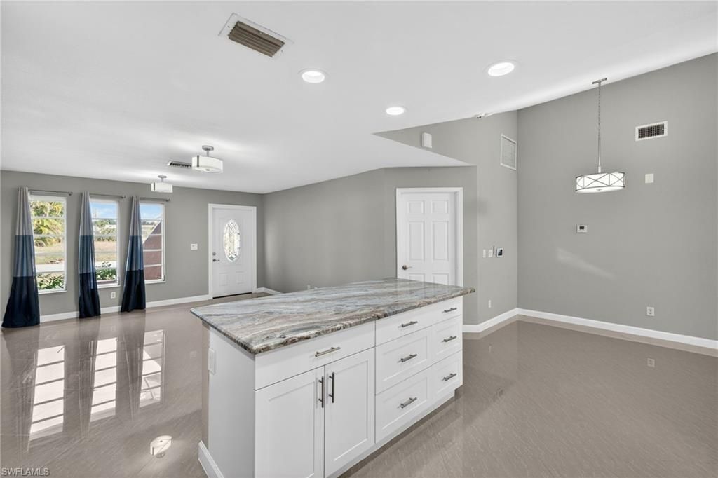 1726 SE 16th St, Cape Coral, FL 33990 Photo