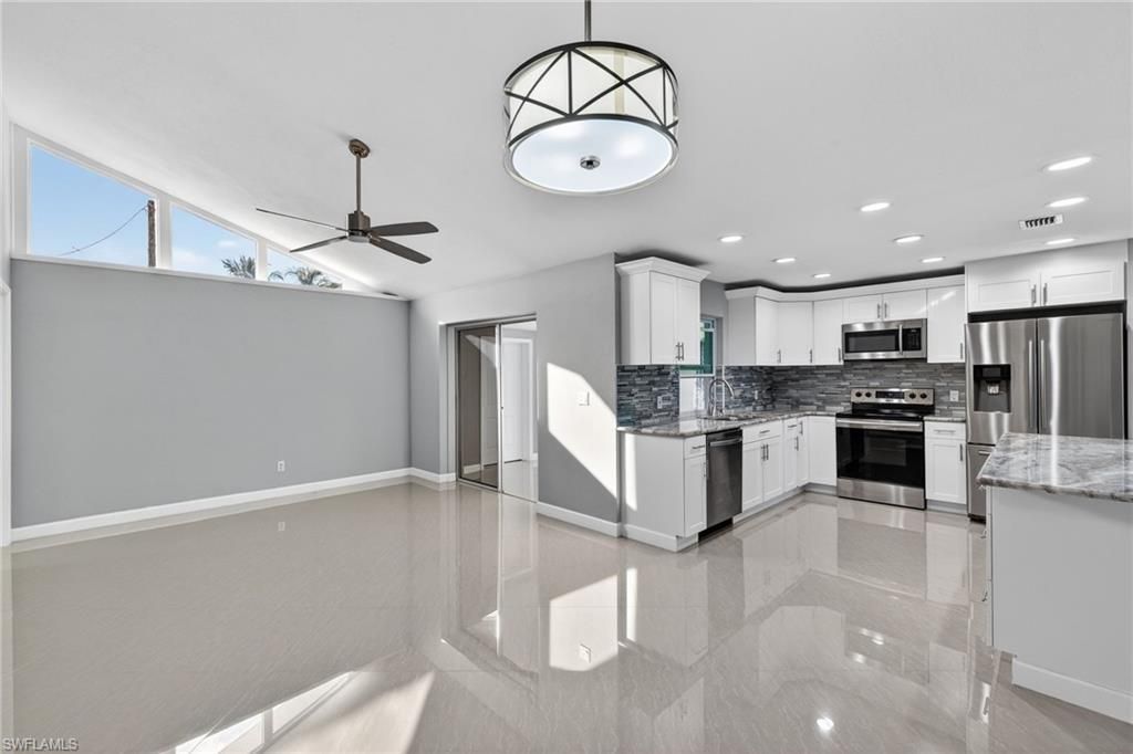 1726 SE 16th St, Cape Coral, FL 33990 Photo