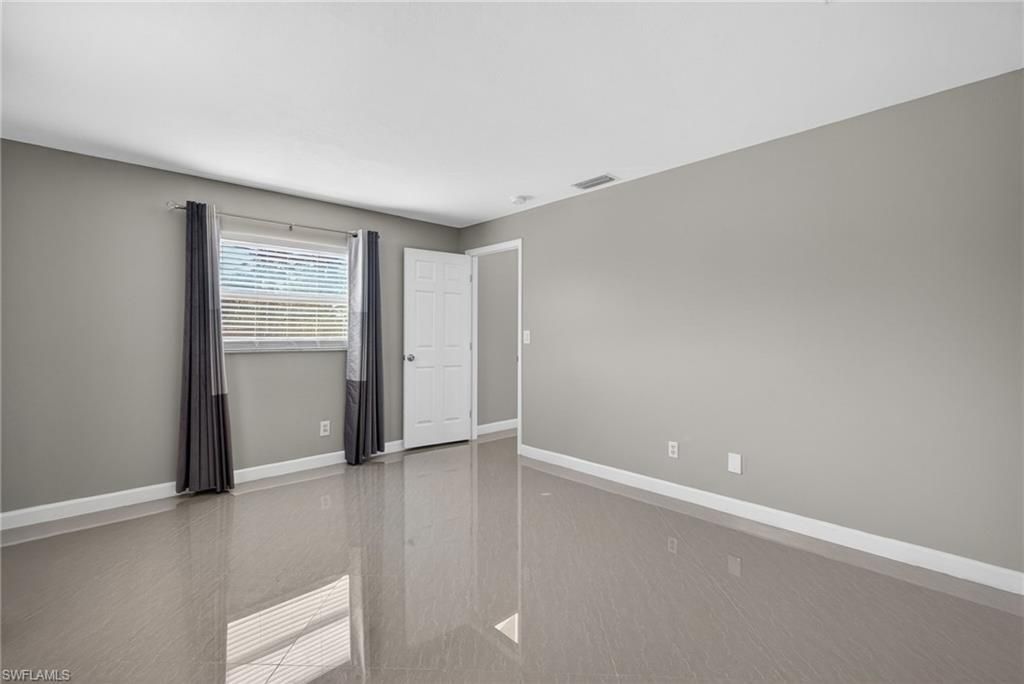 1726 SE 16th St, Cape Coral, FL 33990 Photo