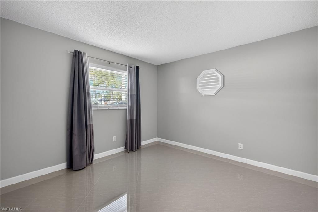 1726 SE 16th St, Cape Coral, FL 33990 Photo