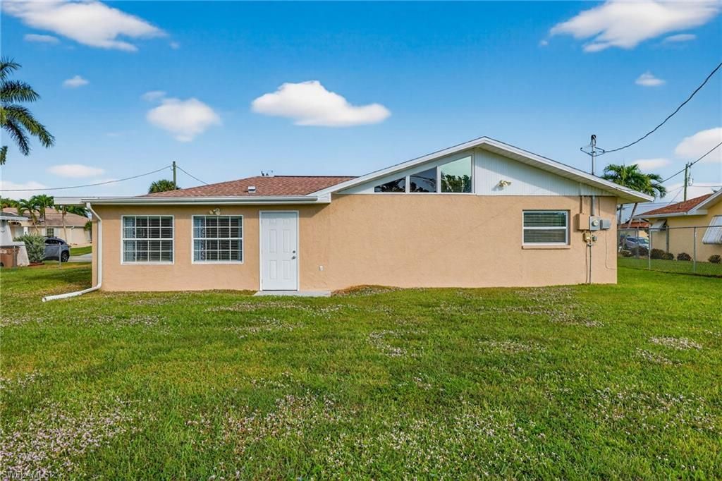 1726 SE 16th St, Cape Coral, FL 33990 Photo