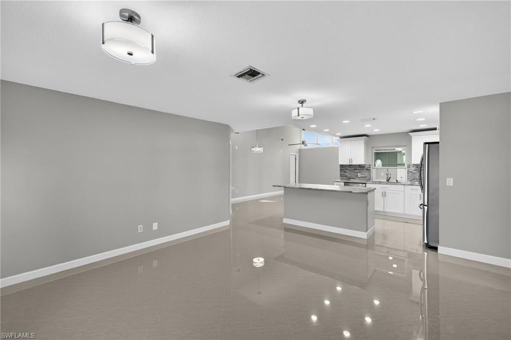 1726 SE 16th St, Cape Coral, FL 33990 Photo