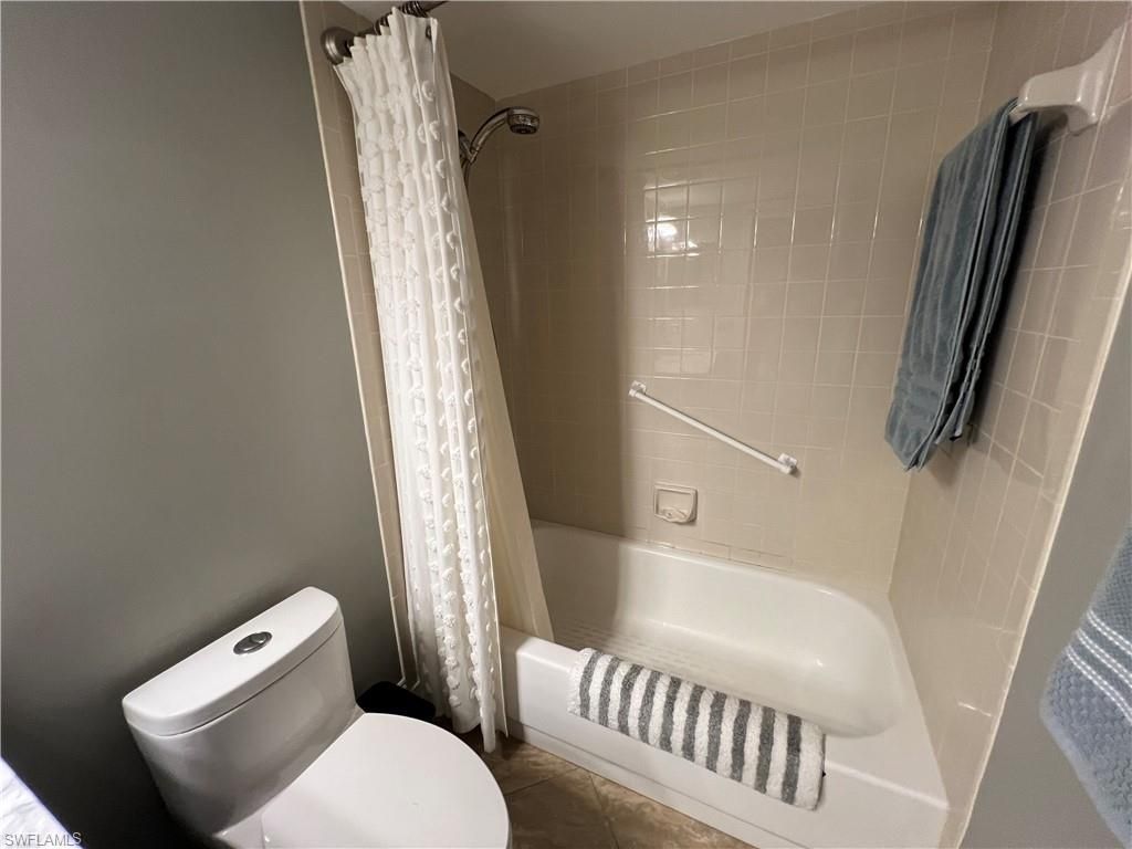 3051 Sandpiper Bay Cir, Unit I102, Naples, FL 34112 Photo