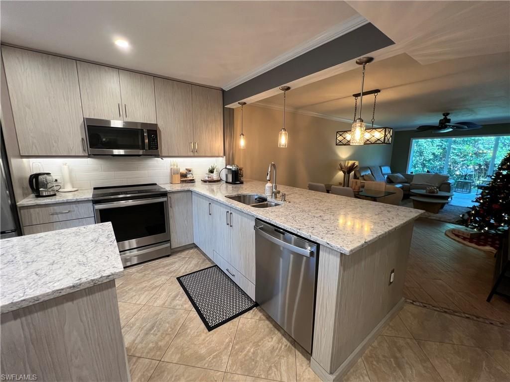 3051 Sandpiper Bay Cir, Unit I102, Naples, FL 34112 Photo