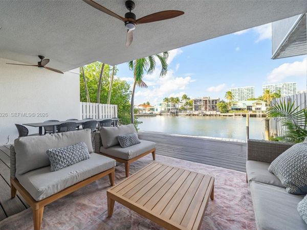 429 Poinciana Island Dr, Unit 1415, Sunny Isles Beach, FL 33160