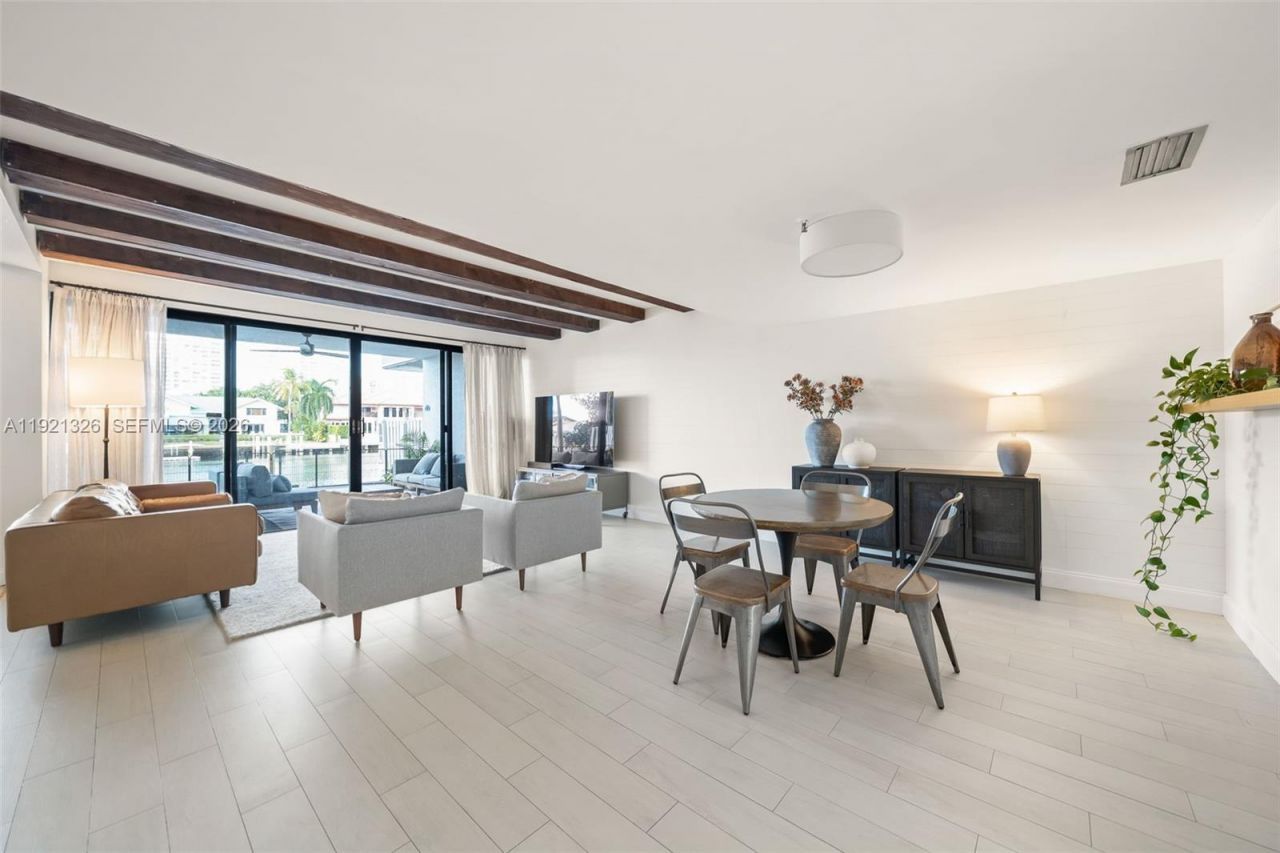 429 Poinciana Island Dr, Unit 1415, Sunny Isles Beach, FL 33160 Photo