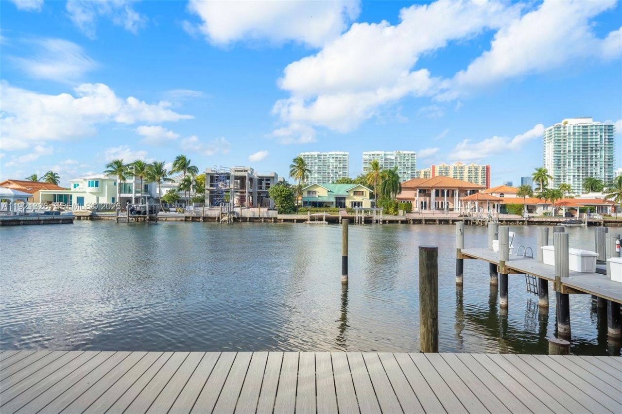 429 Poinciana Island Dr, Unit 1415, Sunny Isles Beach, FL 33160 Photo