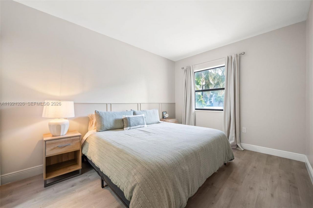 429 Poinciana Island Dr, Unit 1415, Sunny Isles Beach, FL 33160 Photo