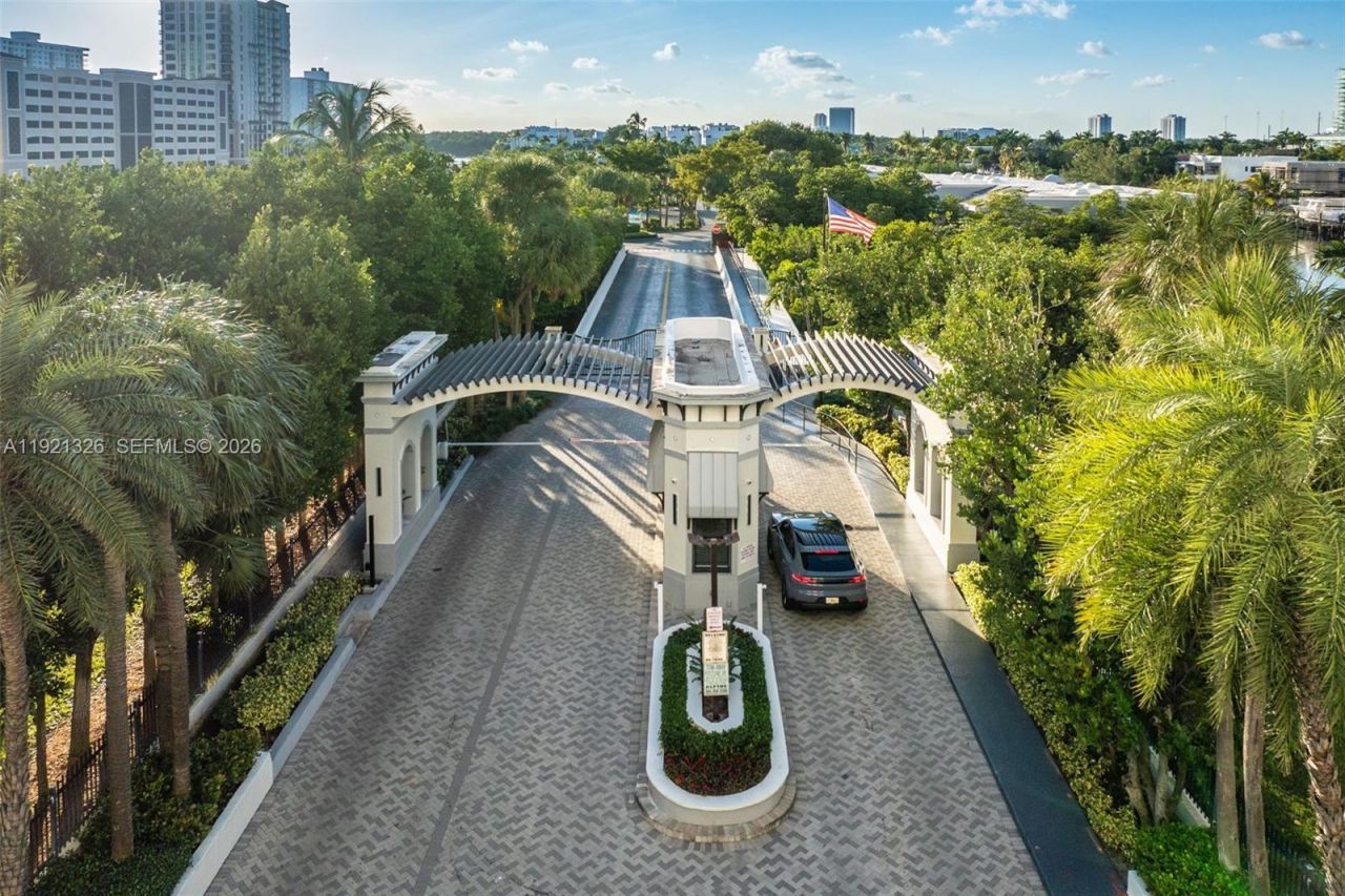 429 Poinciana Island Dr, Unit 1415, Sunny Isles Beach, FL 33160 Photo