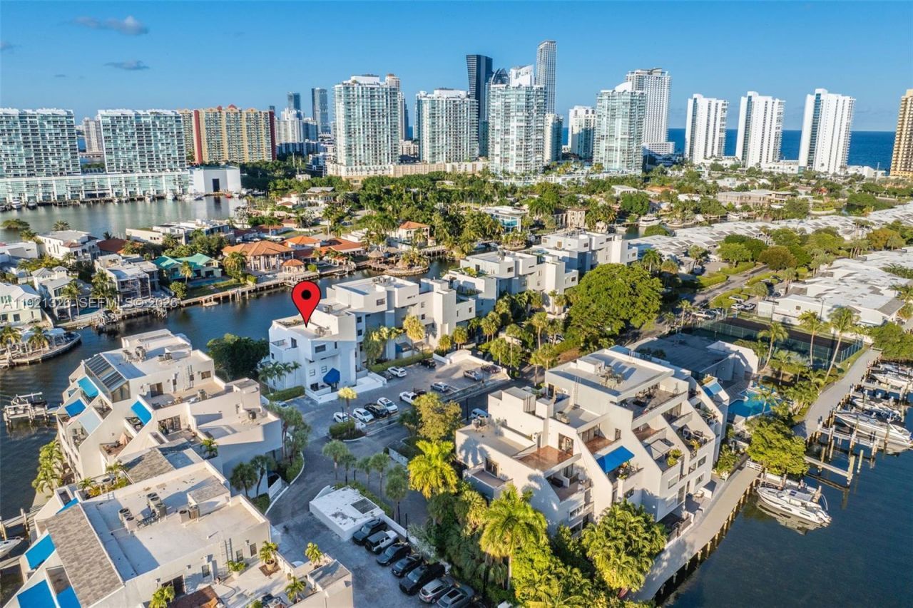 429 Poinciana Island Dr, Unit 1415, Sunny Isles Beach, FL 33160 Photo