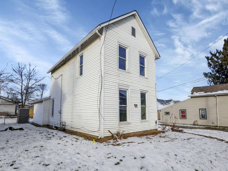 60 W Harrison Street, Newark, OH 43055 Photo 1