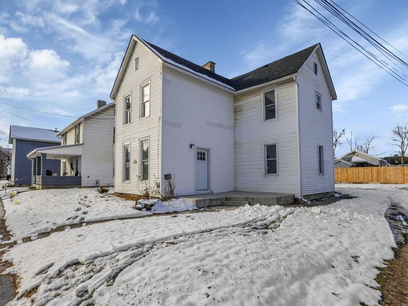 60 W Harrison Street, Newark, OH 43055 Photo 2