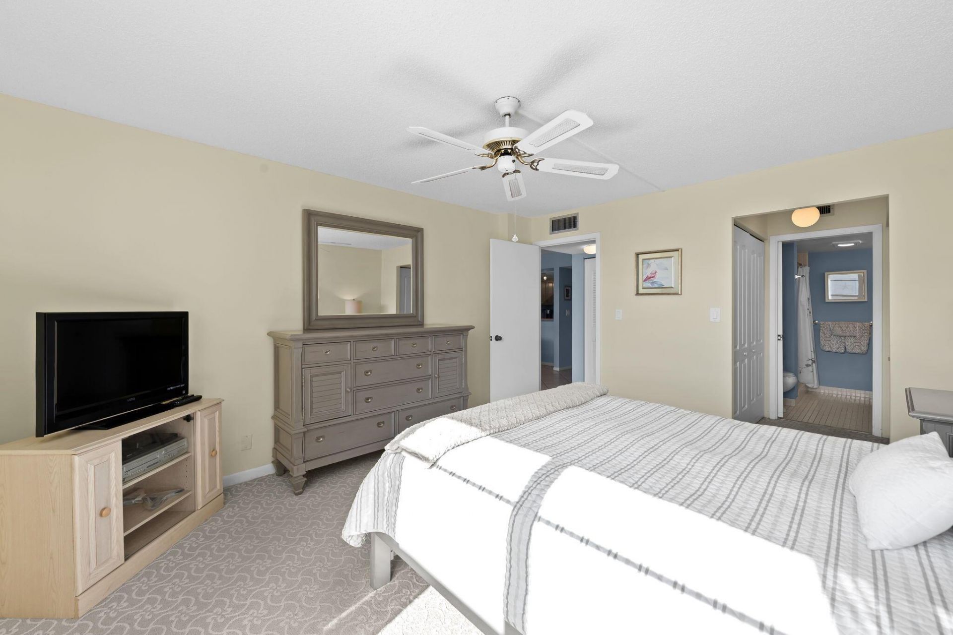 15 Royal Palm Way, Unit 505, Boca Raton, FL 33432 Photo