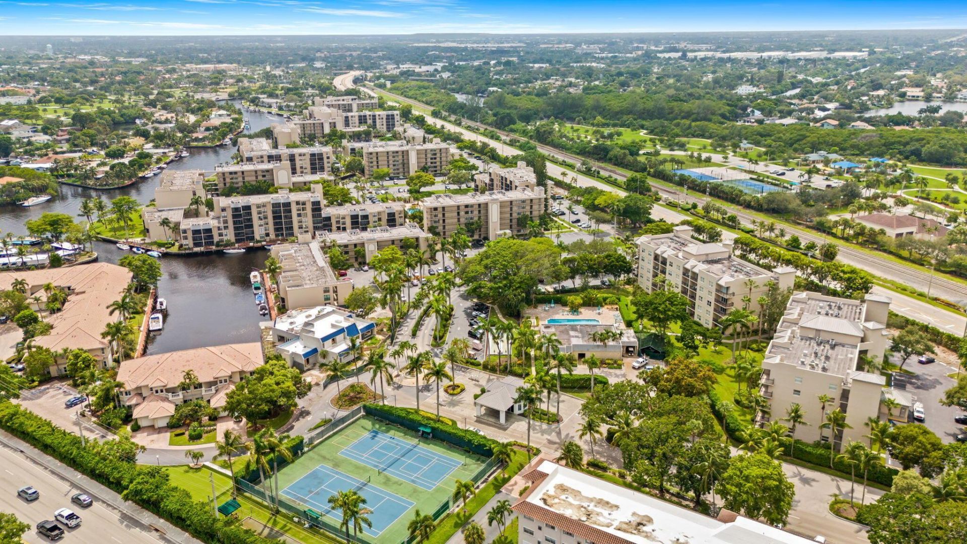 15 Royal Palm Way, Unit 505, Boca Raton, FL 33432 Photo