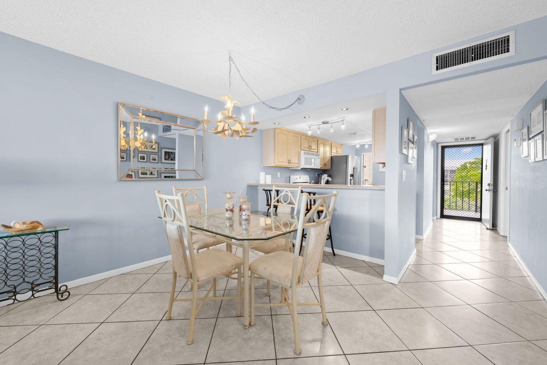 15 Royal Palm Way, Unit 505, Boca Raton, FL 33432 Photo