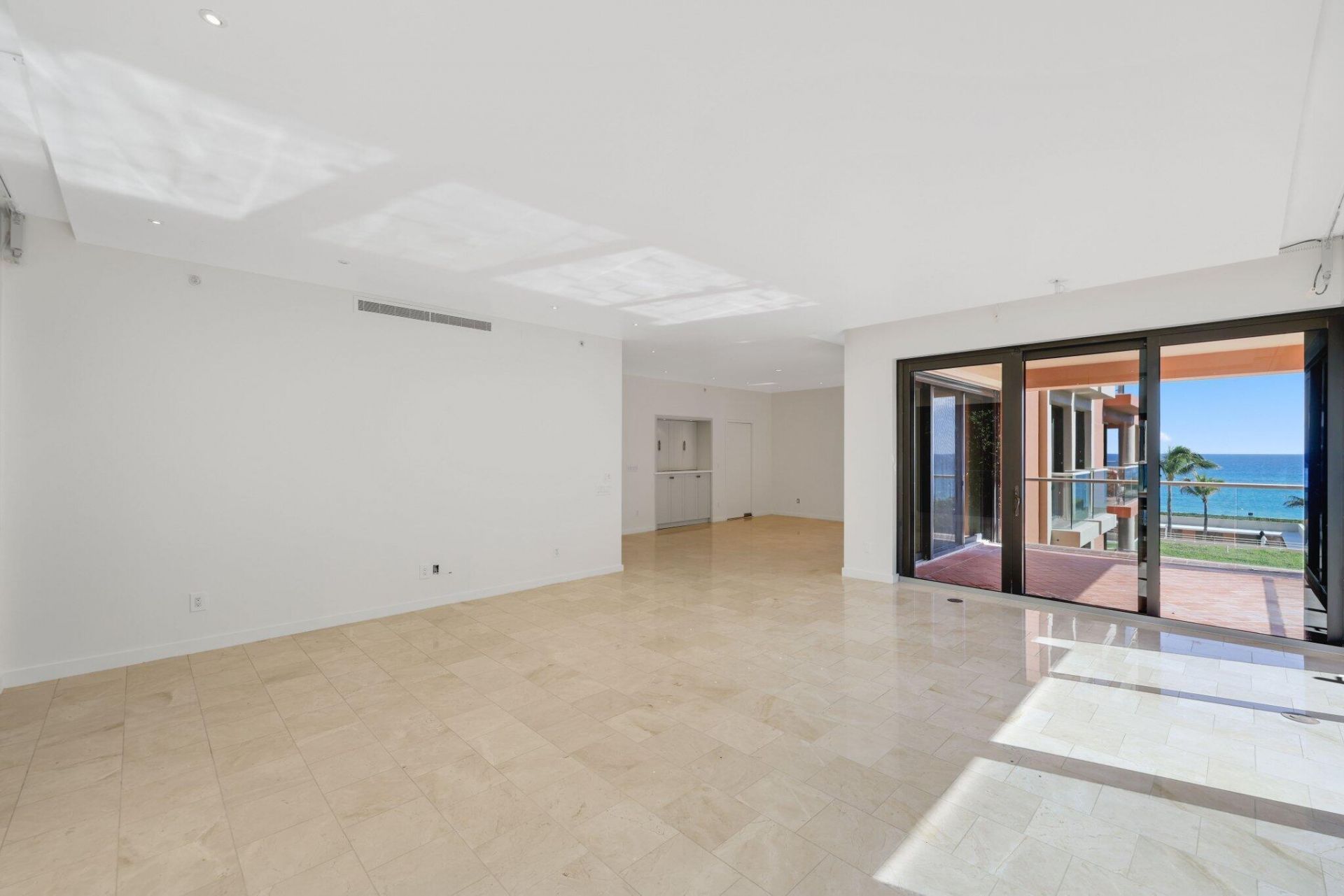 2 N Breakers Row, Unit S32, Palm Beach, FL 33480 Photo