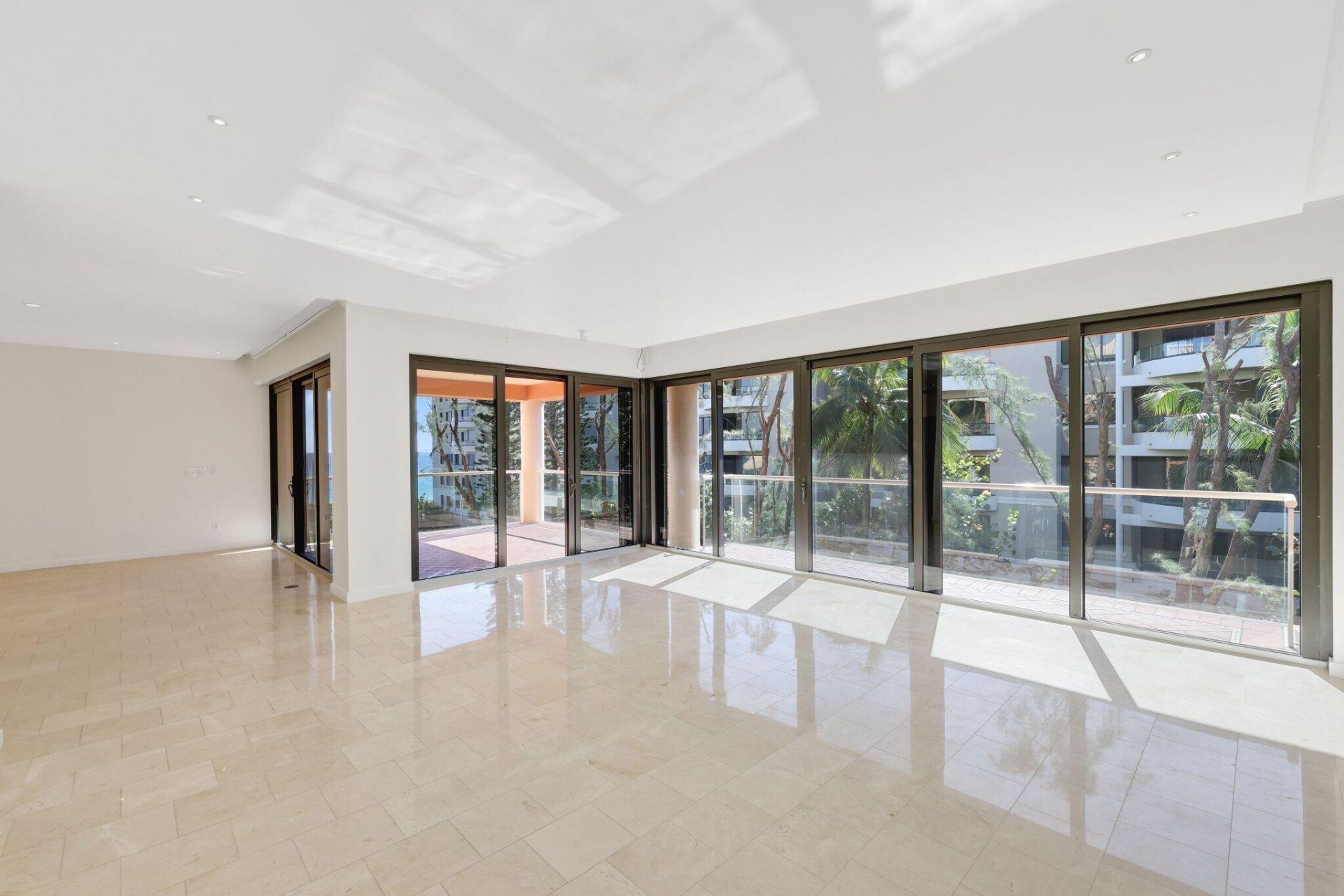 2 N Breakers Row, Unit S32, Palm Beach, FL 33480 Photo