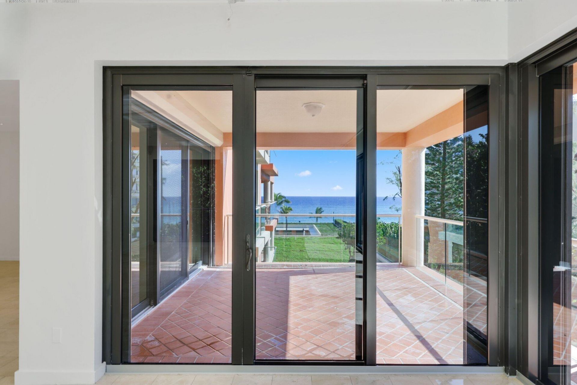 2 N Breakers Row, Unit S32, Palm Beach, FL 33480 Photo