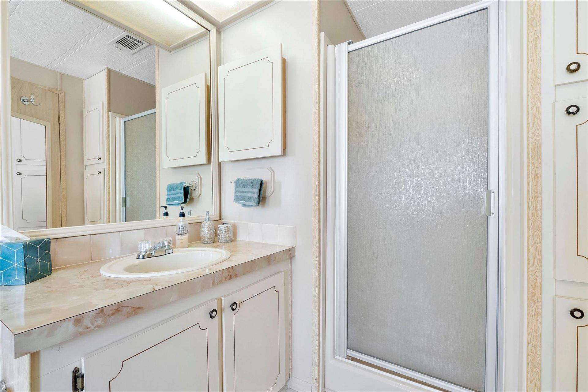 8600 SW 16th Place, Davie, FL 33324 Photo