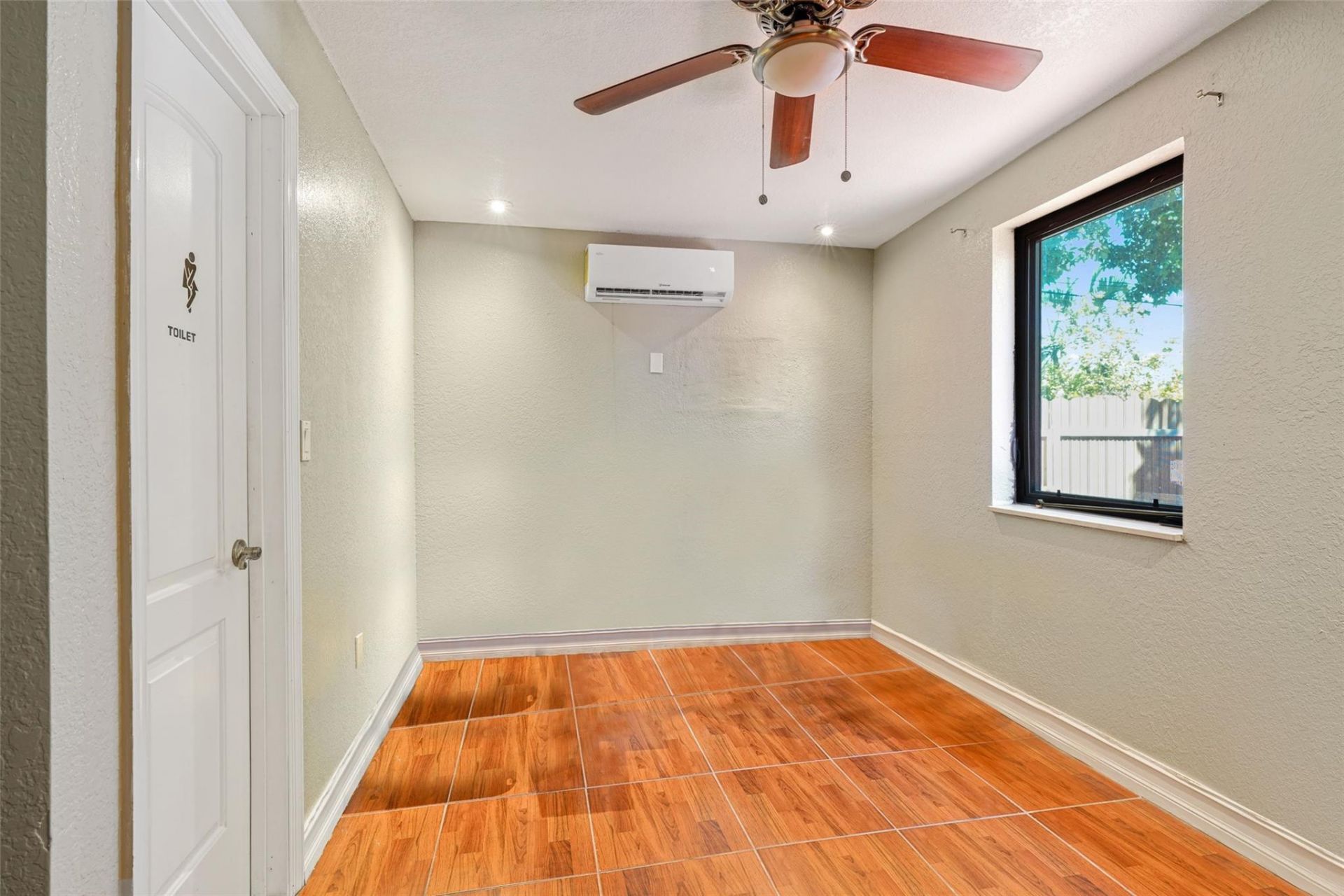 413 NW 100th Terrace, Miami, FL 33150 Photo