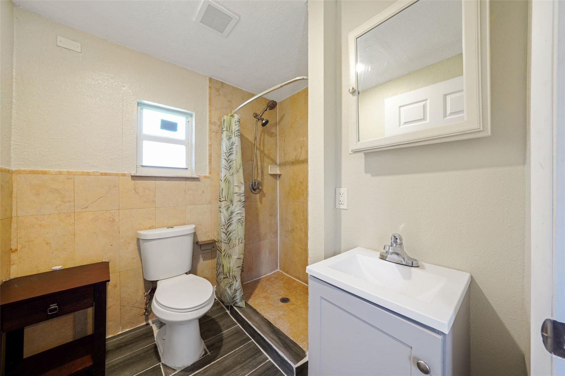 413 NW 100th Terrace, Miami, FL 33150 Photo