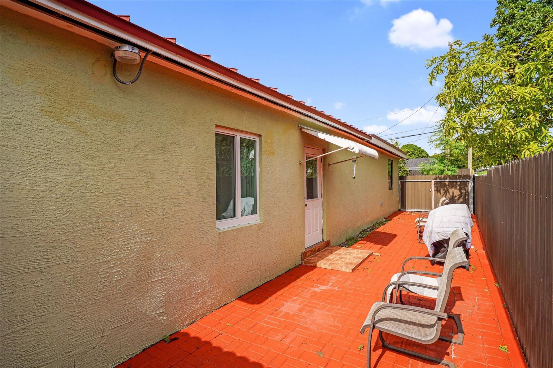 413 NW 100th Terrace, Miami, FL 33150 Photo