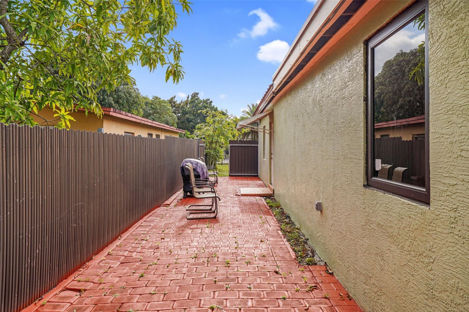 413 NW 100th Terrace, Miami, FL 33150 Photo