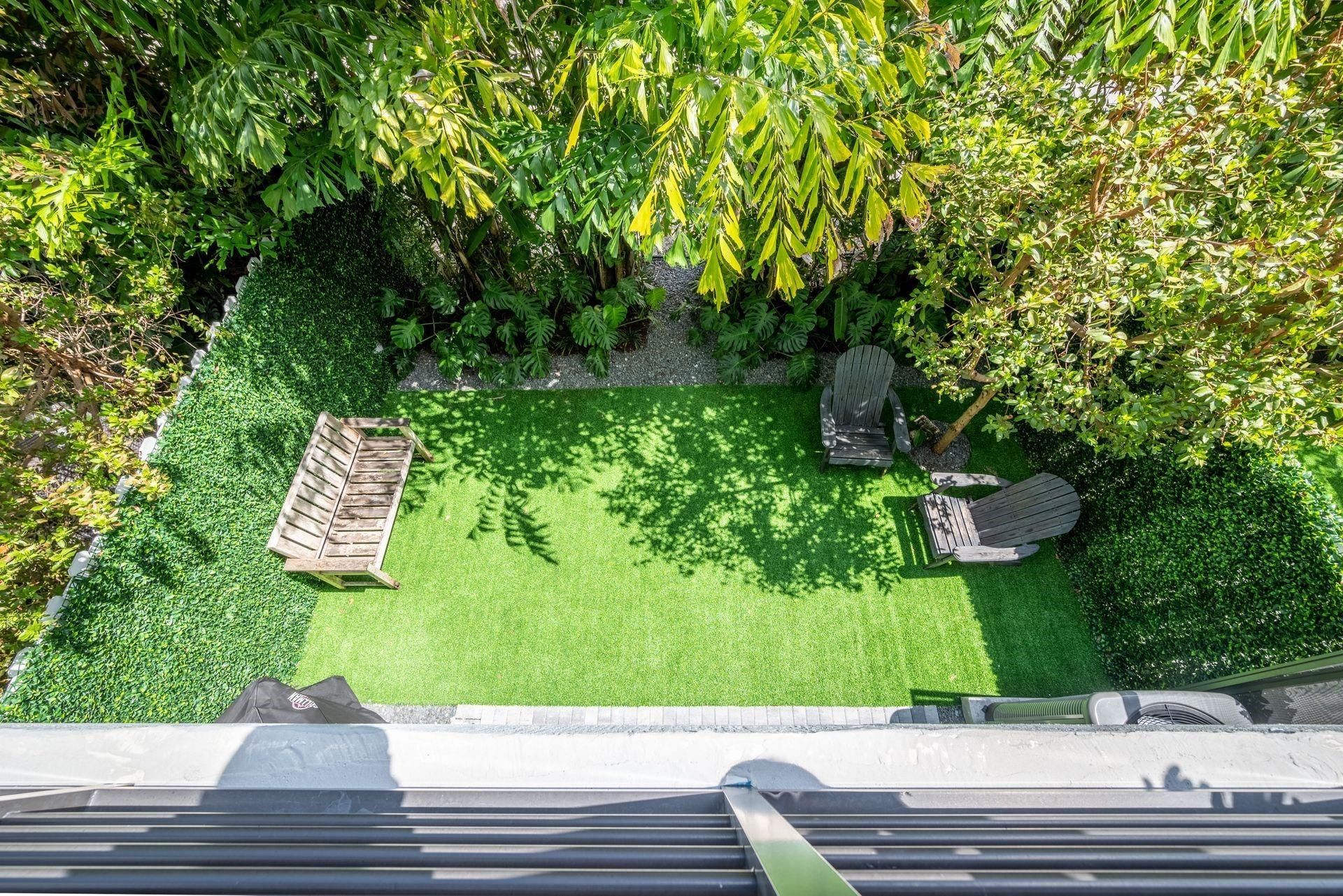 6864 SW 80th Street, Miami, FL 33143 Photo