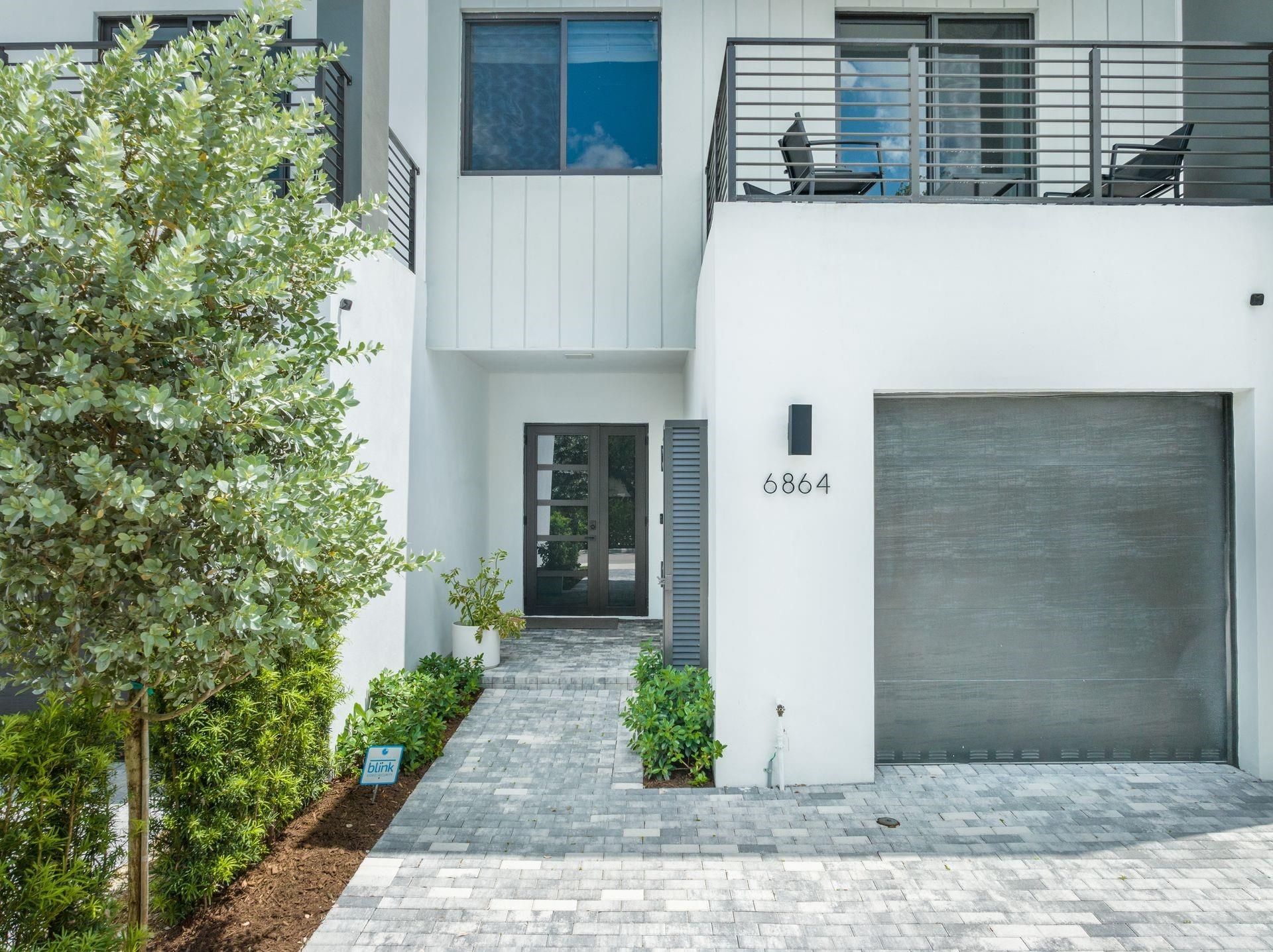 6864 SW 80th Street, Miami, FL 33143 Photo