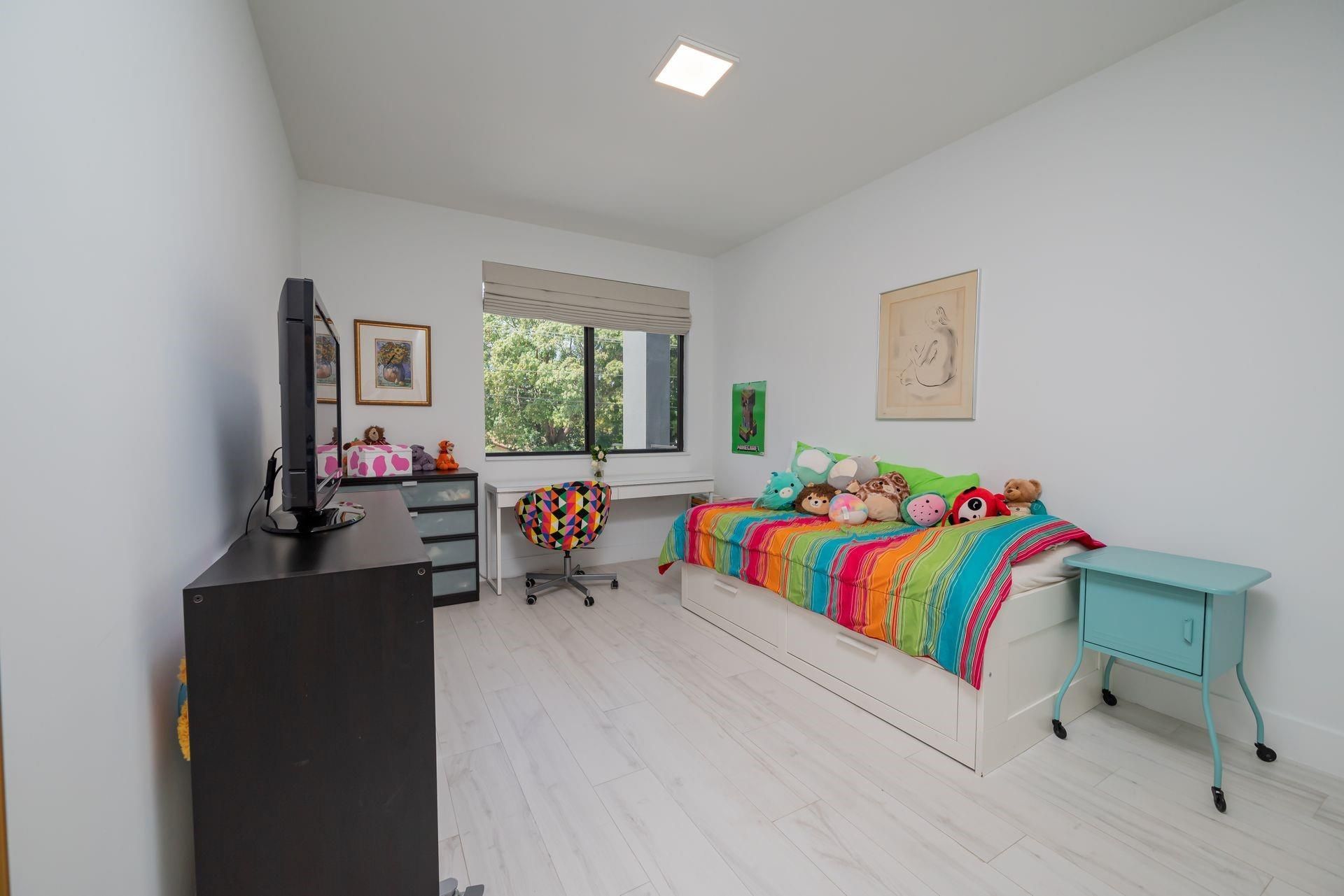 6864 SW 80th Street, Miami, FL 33143 Photo