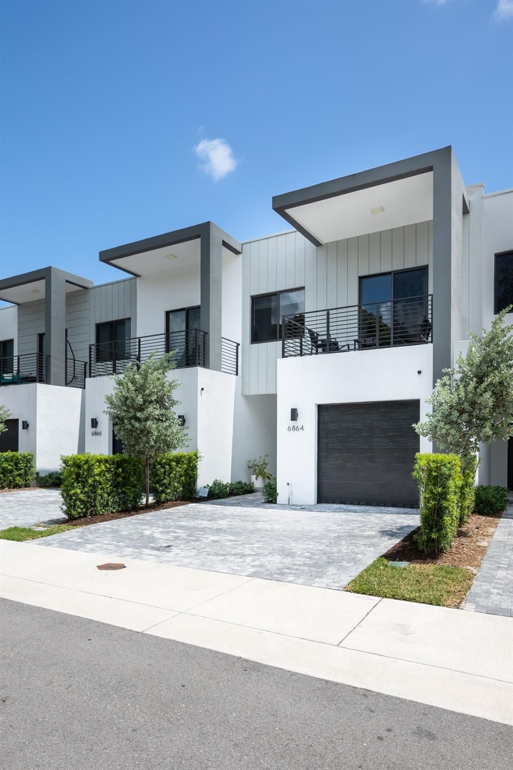 6864 SW 80th Street, Miami, FL 33143 Photo