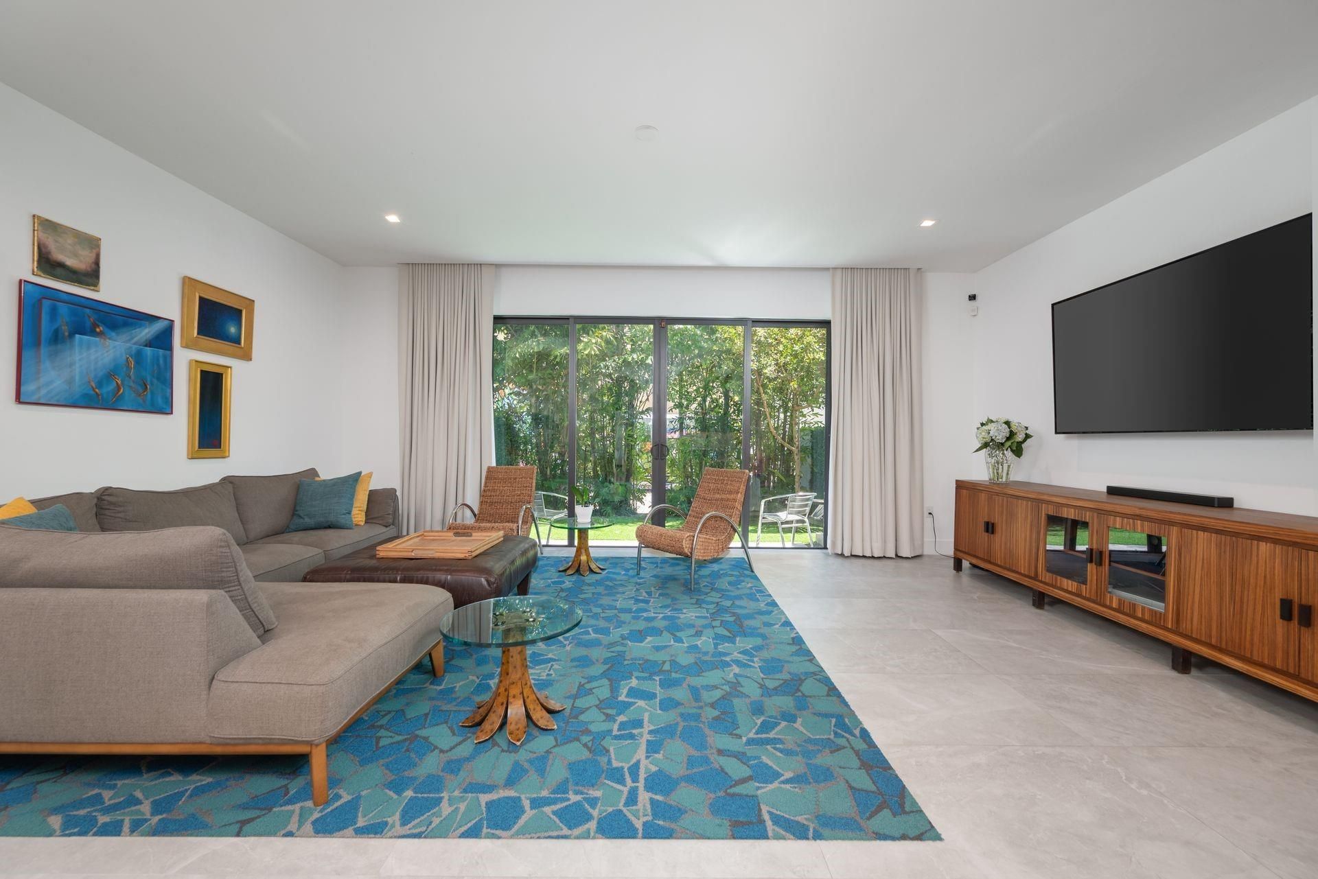 6864 SW 80th Street, Miami, FL 33143 Photo