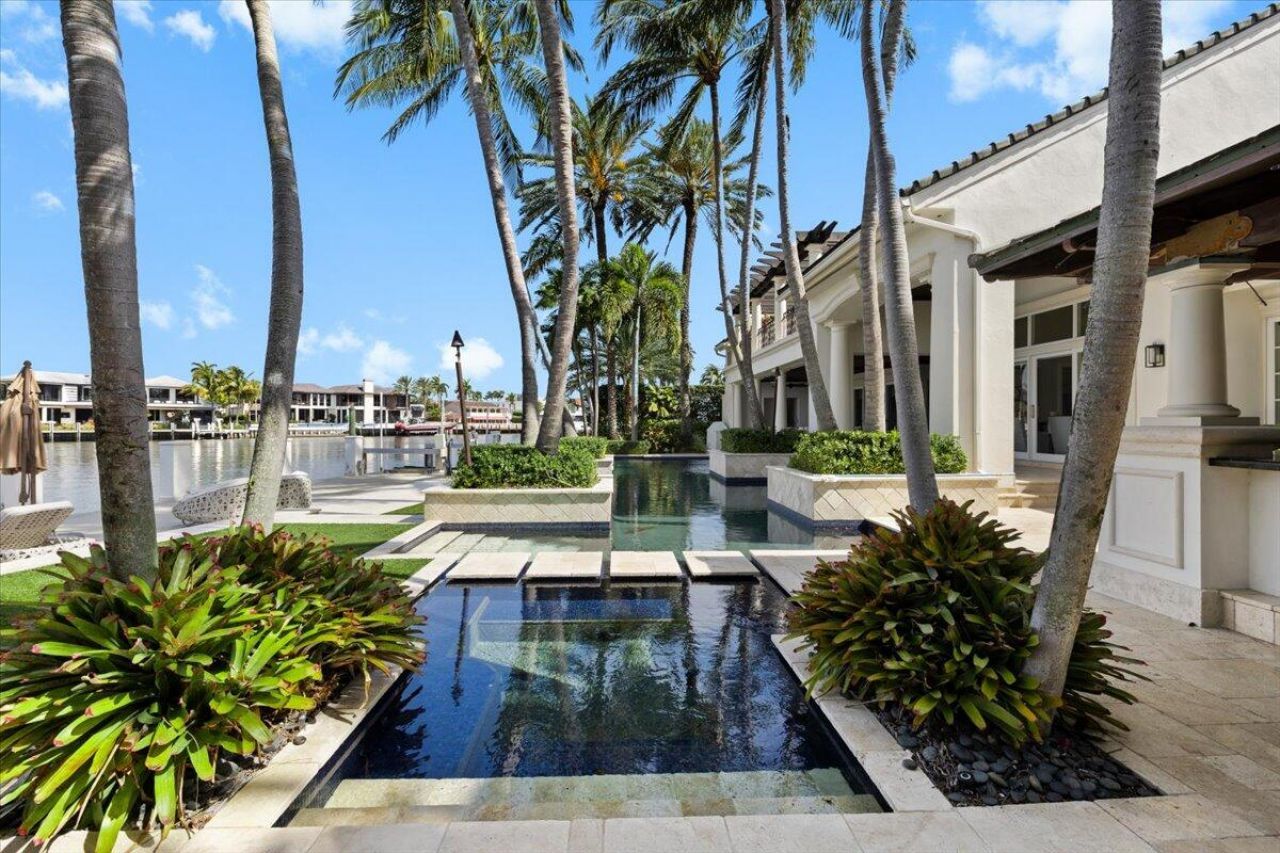 1313 E Lake Drive, Fort Lauderdale, FL 33316 Photo