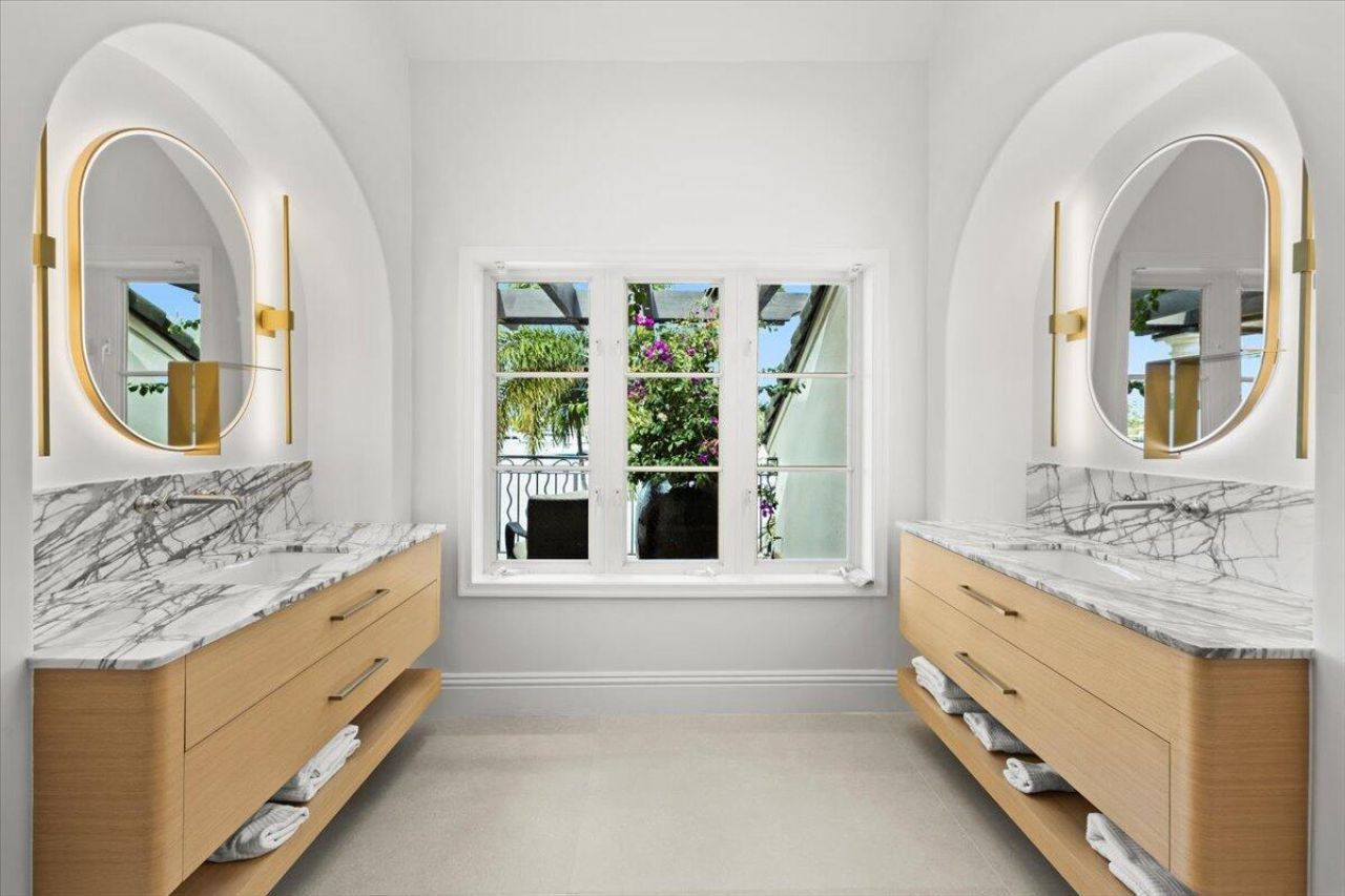 1313 E Lake Drive, Fort Lauderdale, FL 33316 Photo