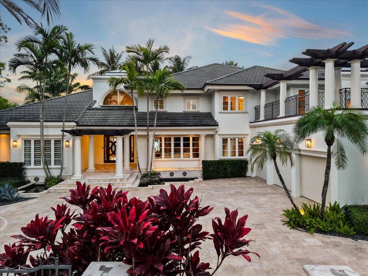 1313 E Lake Drive, Fort Lauderdale, FL 33316 Photo