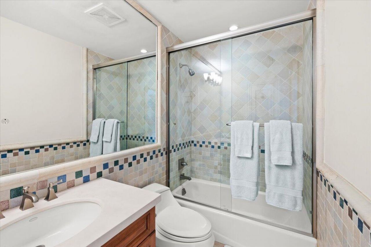 1313 E Lake Drive, Fort Lauderdale, FL 33316 Photo