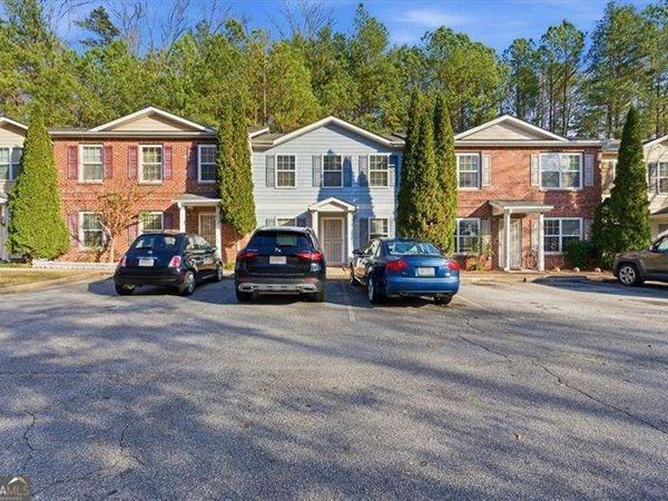 630 Streamside Drive, Roswell, GA 30076