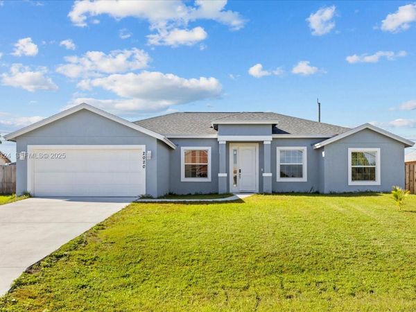 2020 SW Imperial St, Port St. Lucie, FL 34987