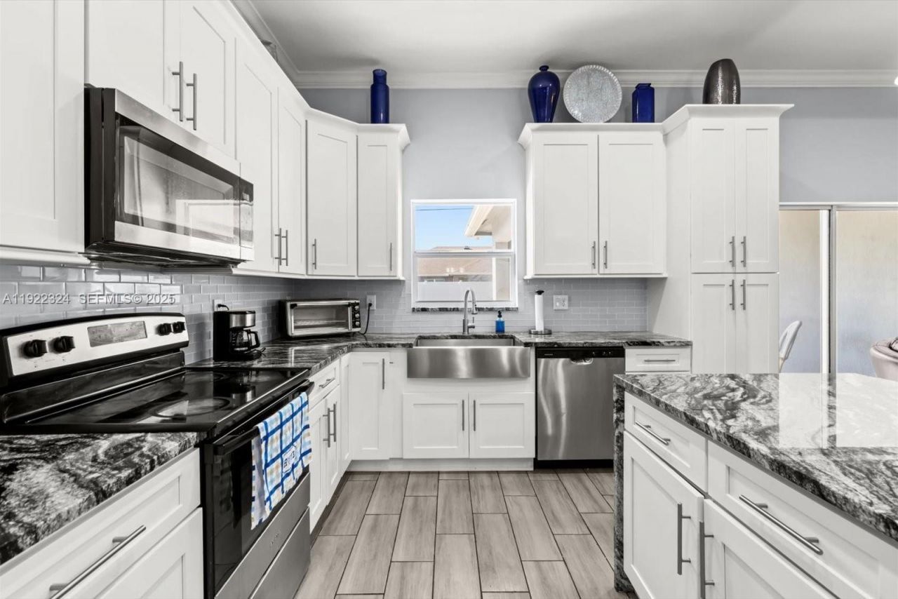 2020 SW Imperial St, Port Saint Lucie, FL 34987 Photo