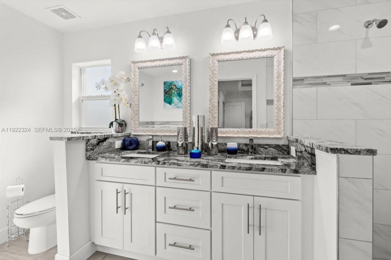 2020 SW Imperial St, Port Saint Lucie, FL 34987 Photo