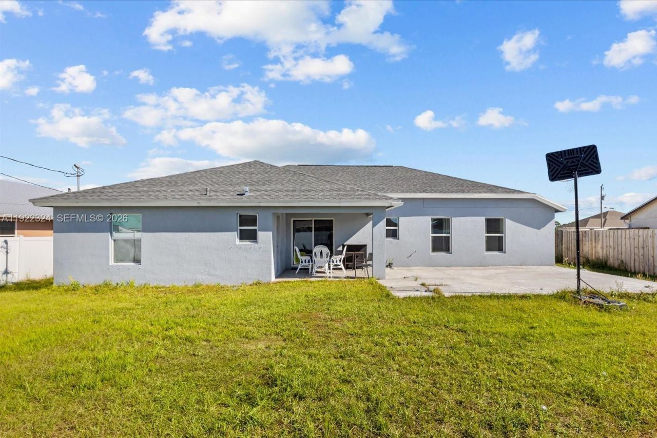 2020 SW Imperial St, Port Saint Lucie, FL 34987 Photo