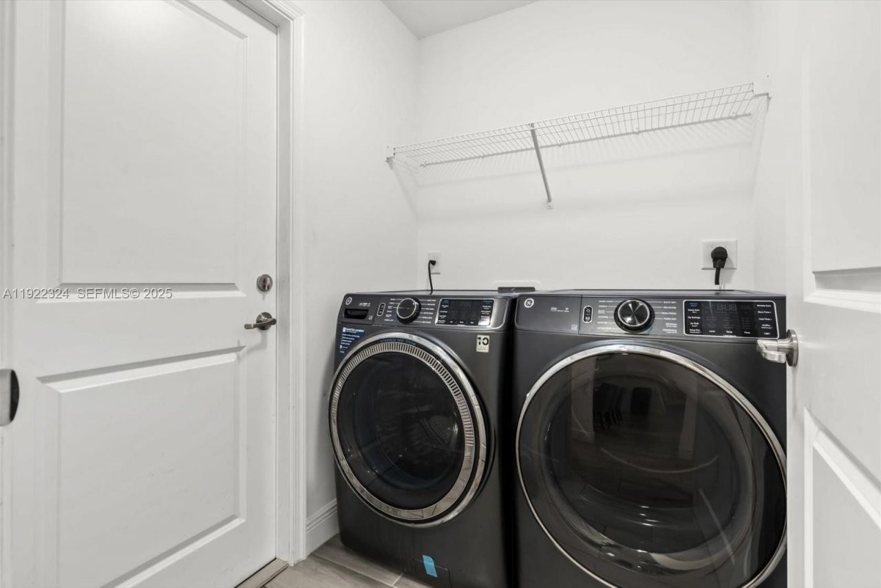 2020 SW Imperial St, Port Saint Lucie, FL 34987 Photo