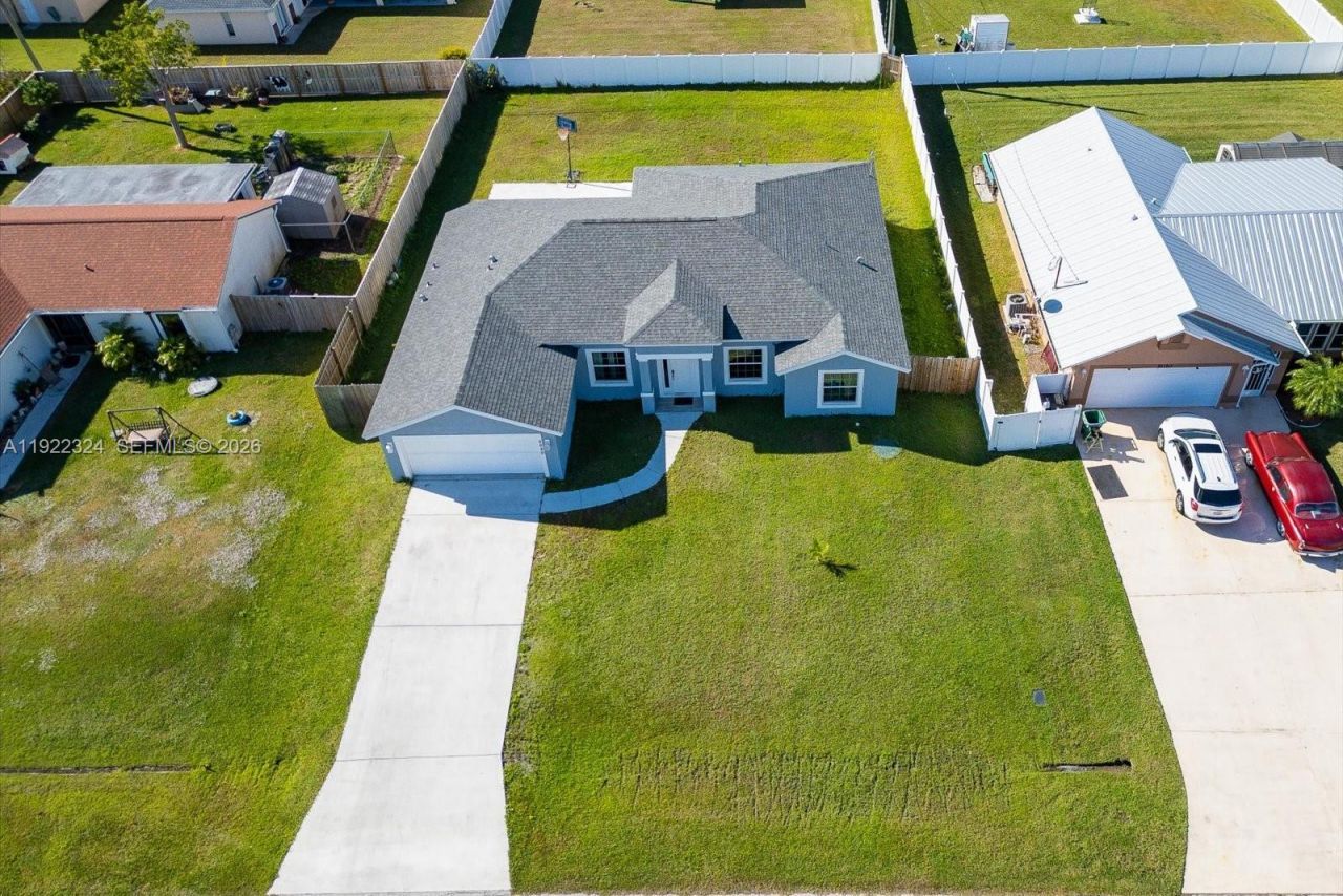 2020 SW Imperial St, Port Saint Lucie, FL 34987 Photo