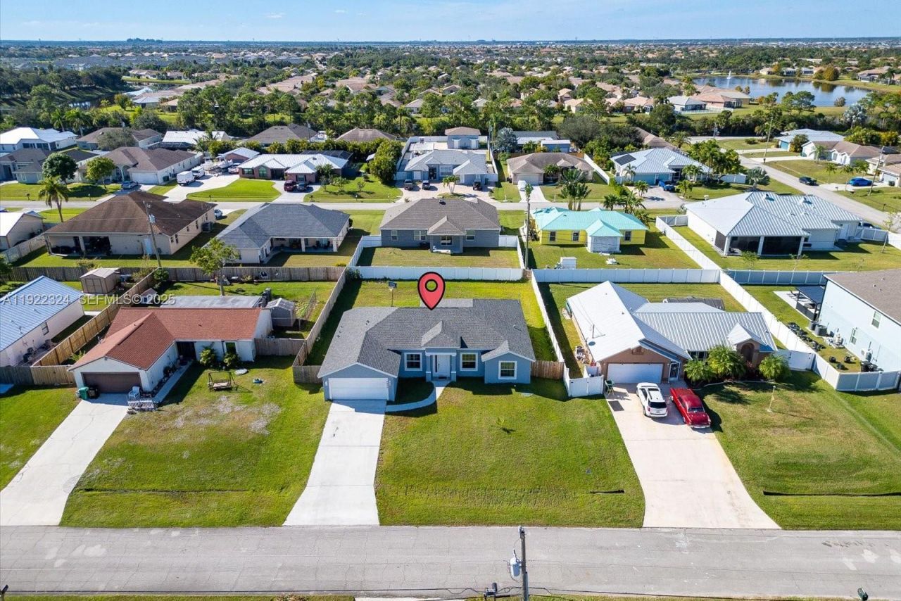 2020 SW Imperial St, Port Saint Lucie, FL 34987 Photo